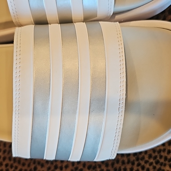 Addidas Platform Adilette Slides - Picture 2 of 4